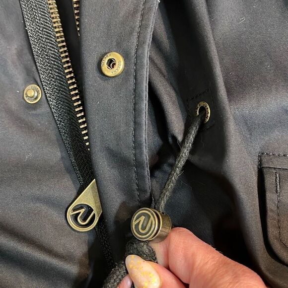 NWOT Ozlana Black+Classic Silver Fox Fur Parka - Picture 8 of 16